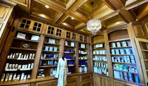 LaBoussoleJoplin.com provides the best skincare products and nutritional supplements at award winning Joplin location.jpg